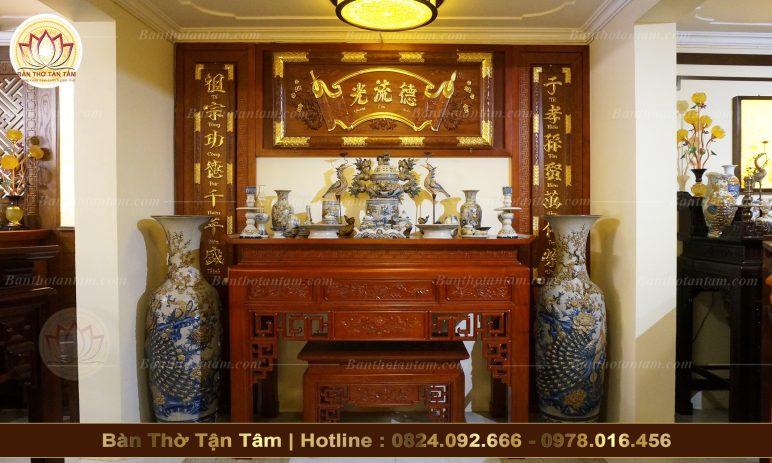 Mẫu phòng thờ gỗ hương đá đẹp hiện đại A76