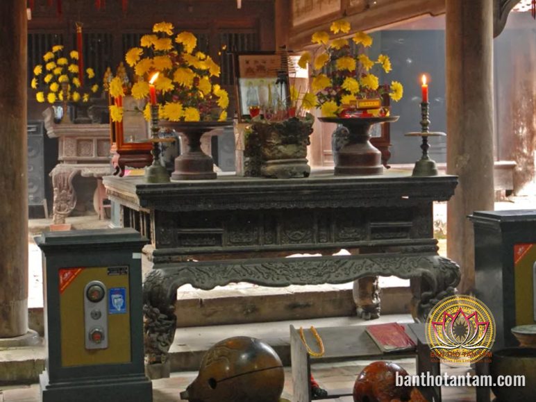 Ý nghĩa bệ thờ đá trong văn hóa thờ cúng của Việt Nam