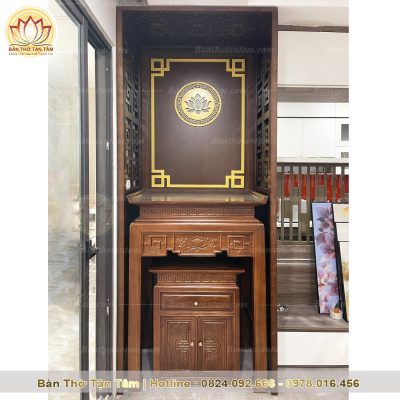 Mẫu bàn thờ chung cư chạm khắc tinh xảo bền đẹp B50