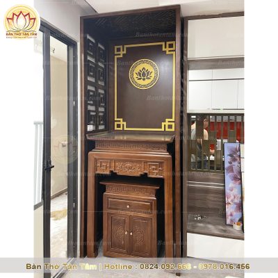 Mẫu bàn thờ chung cư chạm khắc tinh xảo bền đẹp B50